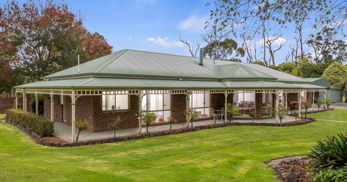 14 Fosters Road, Berrys Creek VIC 3953