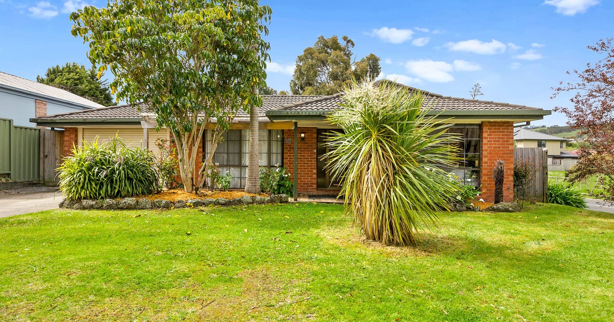 2 Andene Drive, Narre Warren VIC 3805 - property.com.au