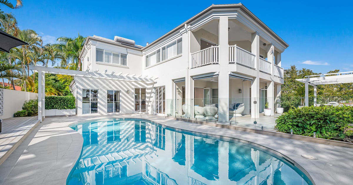 1088 Killymoon Drive, Hope Island QLD 4212