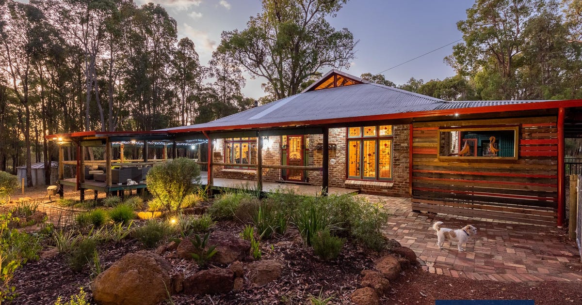885 Leschenaultia Place, Chidlow WA 6556 - property.com.au
