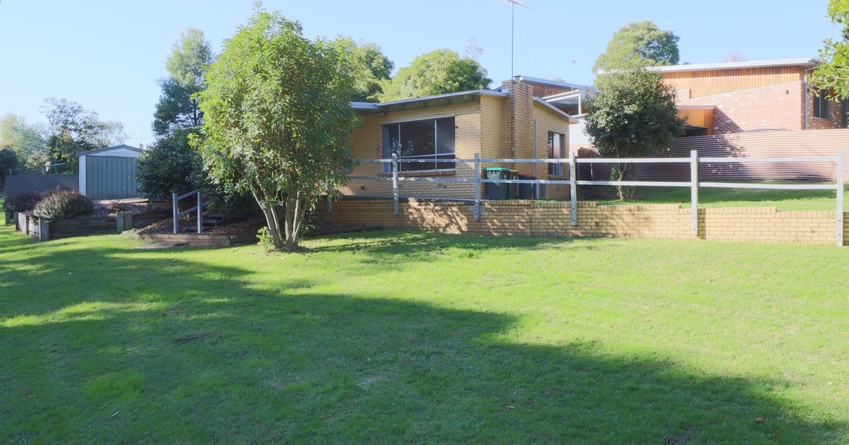 1 Farmer Street, Mirboo North VIC 3871