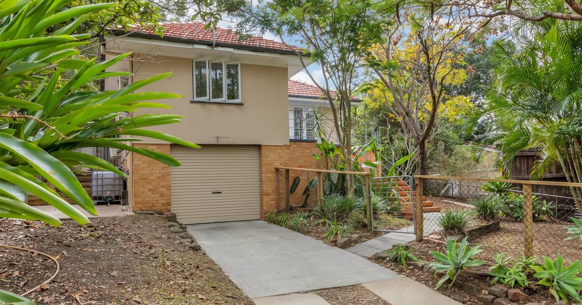 677 Moggill Road, Chapel Hill QLD 4069