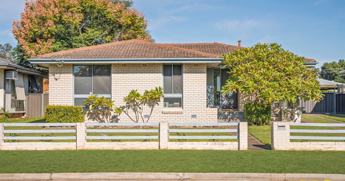 11 Dalton Avenue, Singleton NSW 2330 - property.com.au