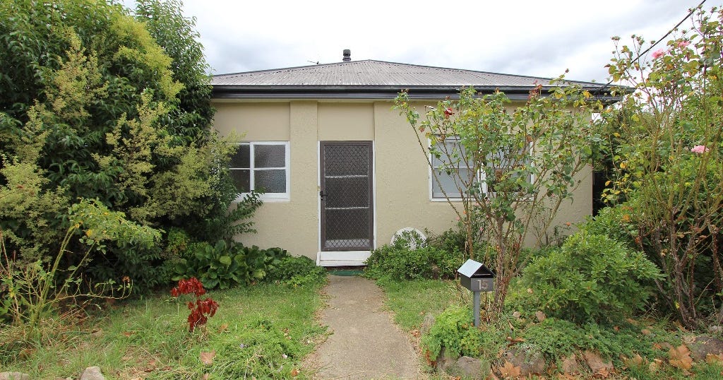 15 Bryant Street, Bathurst NSW 2795