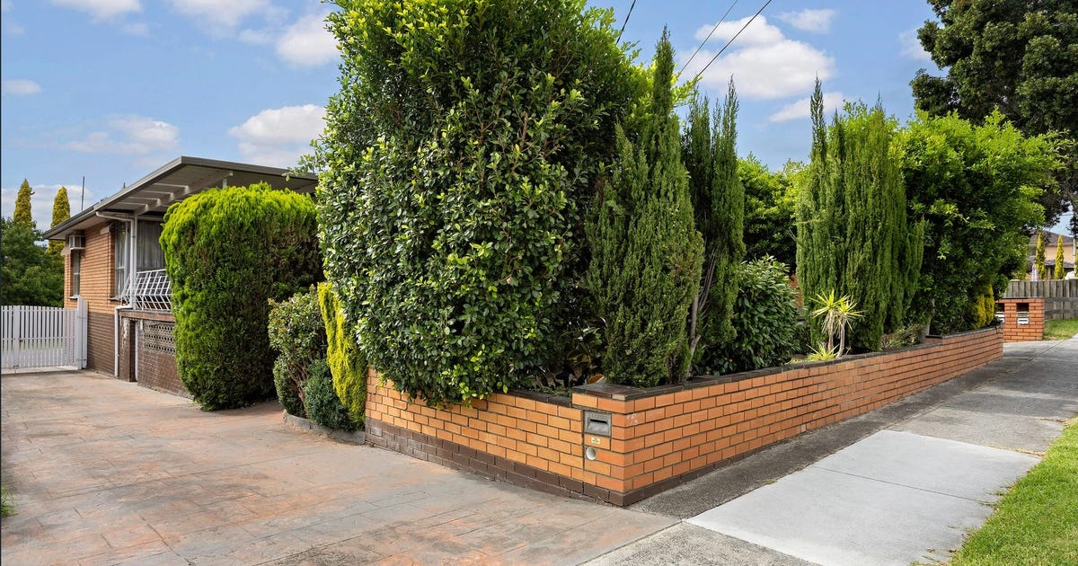 12 Scotsburn Avenue, Clayton VIC 3168