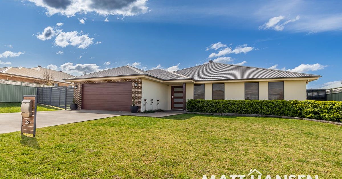 30 Holmwood Drive, Dubbo NSW 2830