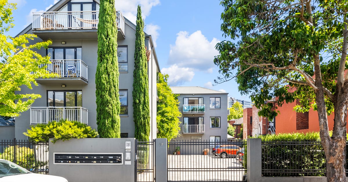 L 2 15/37 Domain Street, South Yarra VIC 3141