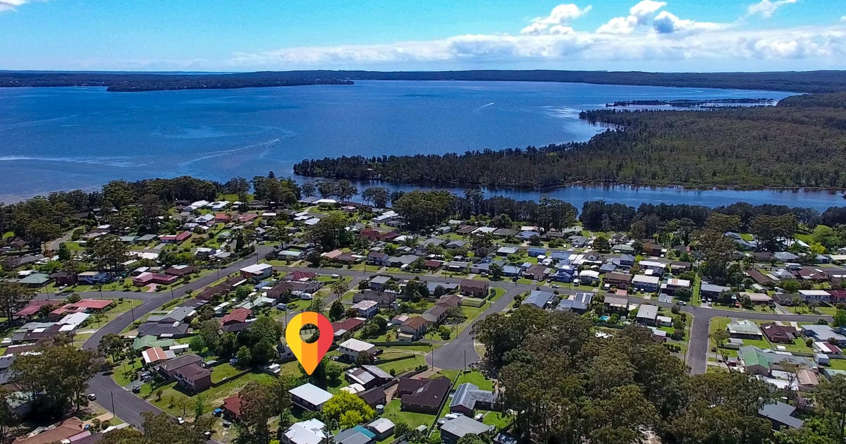 32 Suncrest Avenue, Sussex Inlet NSW 2540