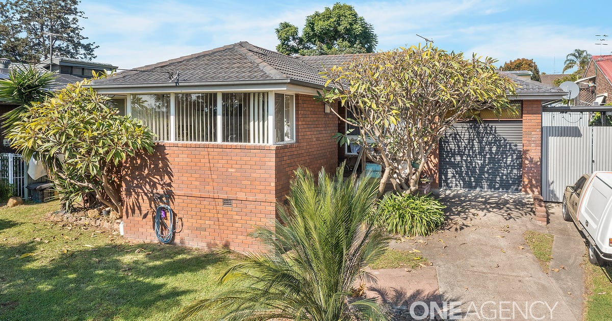 14 Elder Cres, Nowra NSW 2541