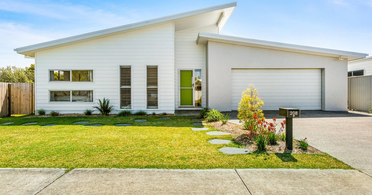 208 Overall Drive, Pottsville NSW 2489