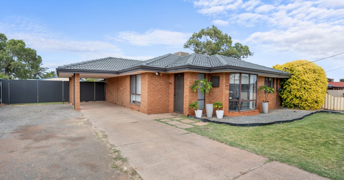11 Hampden Street, South Kalgoorlie WA 6430