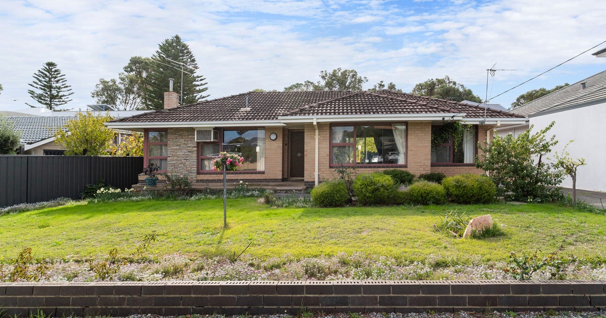 116 Newborough Street, Karrinyup WA 6018