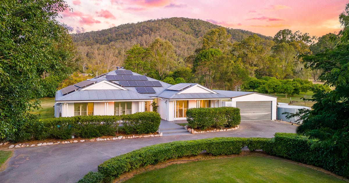119 Upper Camp Mountain Road, Camp Mountain QLD 4520