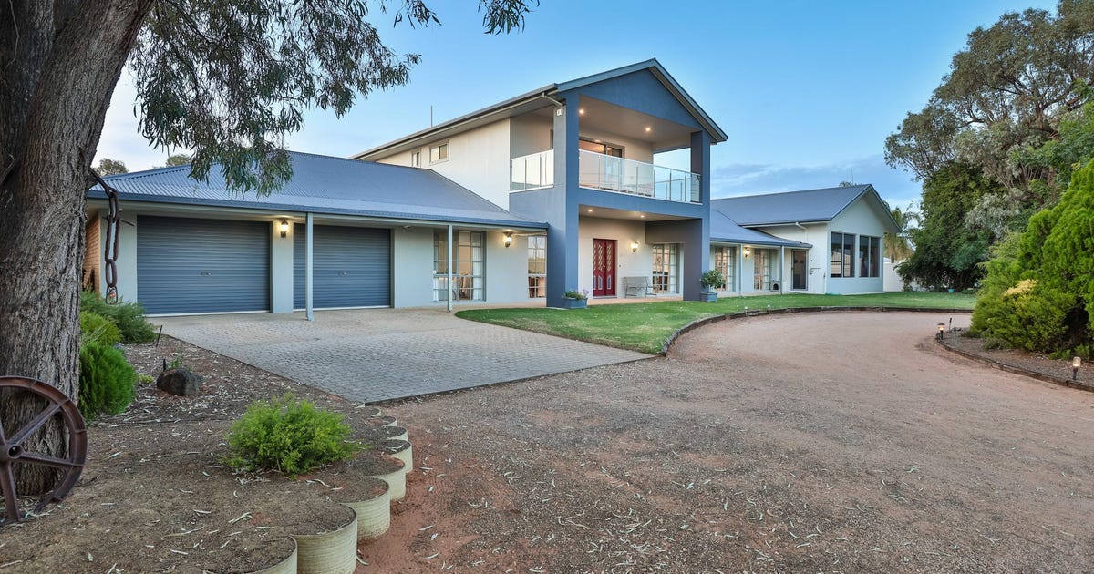 57 Cowra Avenue, Mildura VIC 3500