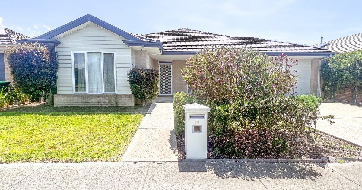 18 Fielding Drive, Mernda VIC 3754