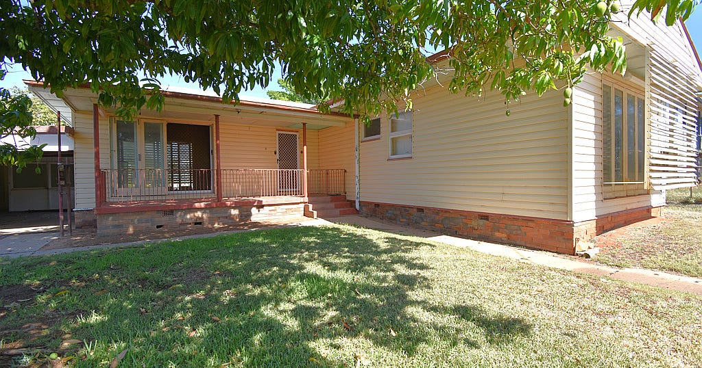 56 Porter Street, Aramac QLD 4726