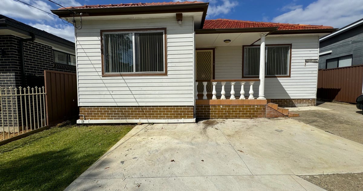 11 Brodie Street Yagoona NSW 2199 property .au