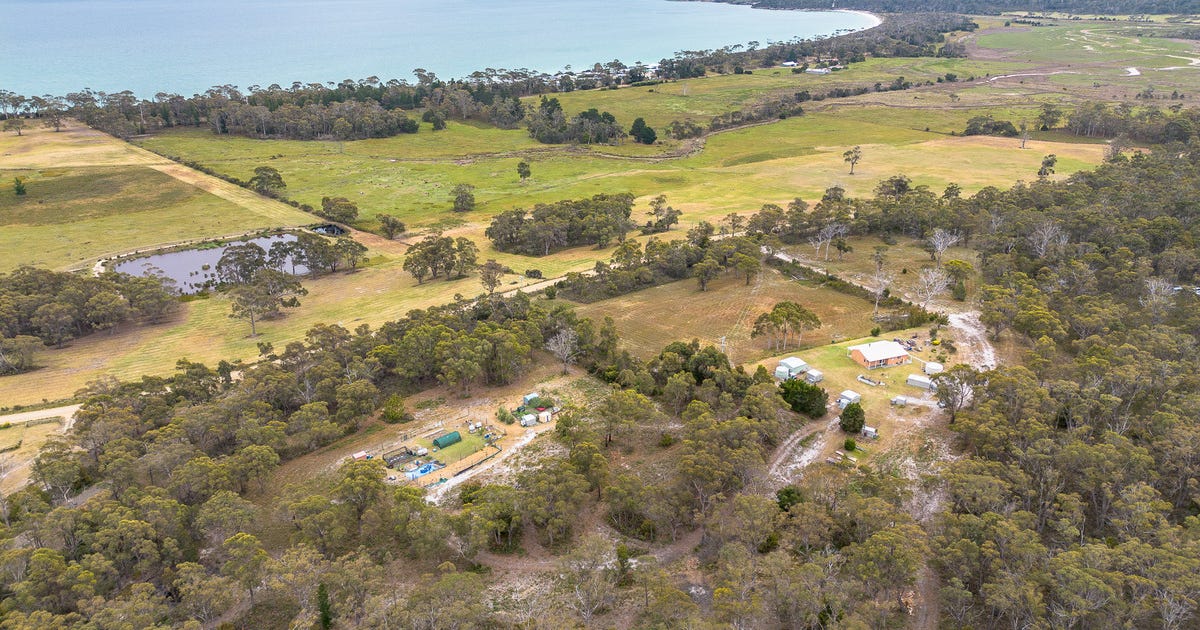 257 Gwandalan Road, Sloping Main TAS 7186