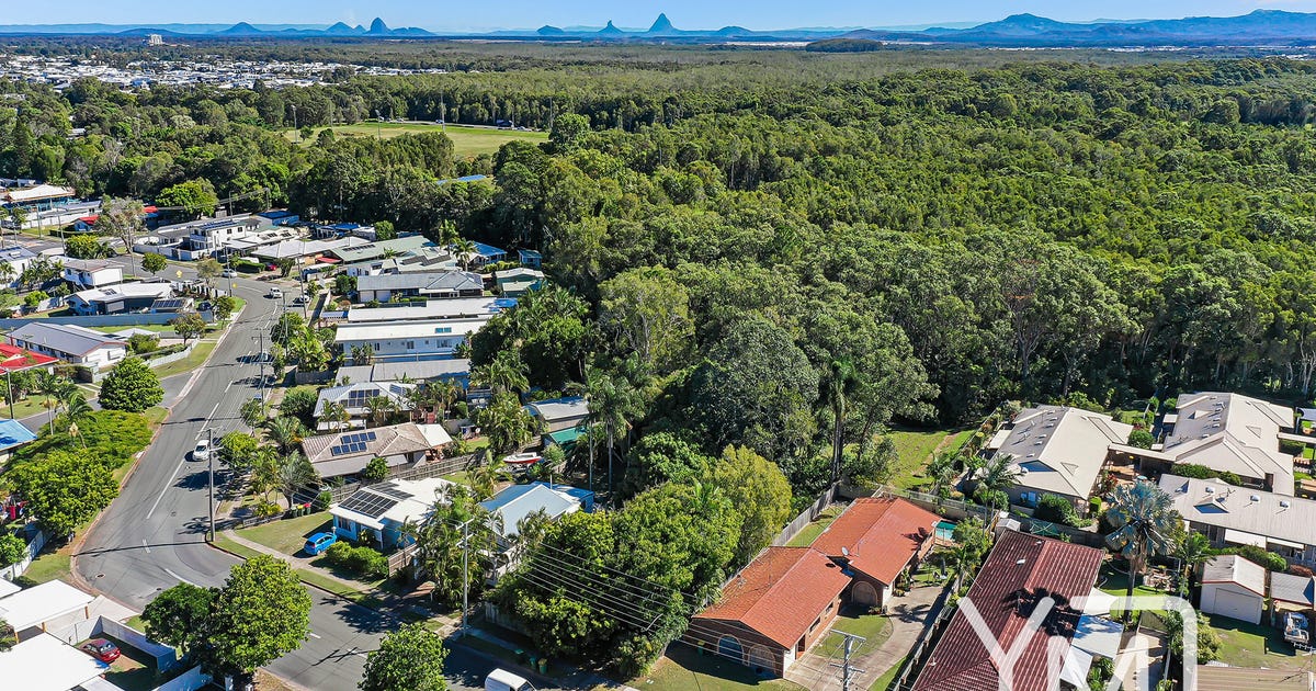 2/2 Blaxland Street, Golden Beach QLD 4551