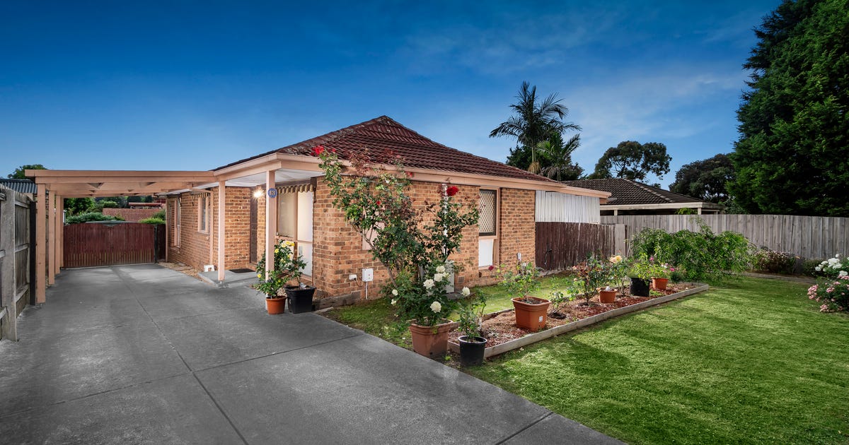 13 Eildon Parade, Rowville VIC 3178