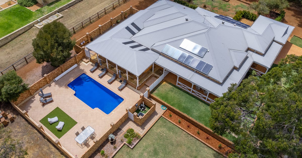 59 Bruns Drive, Darling Downs WA 6122