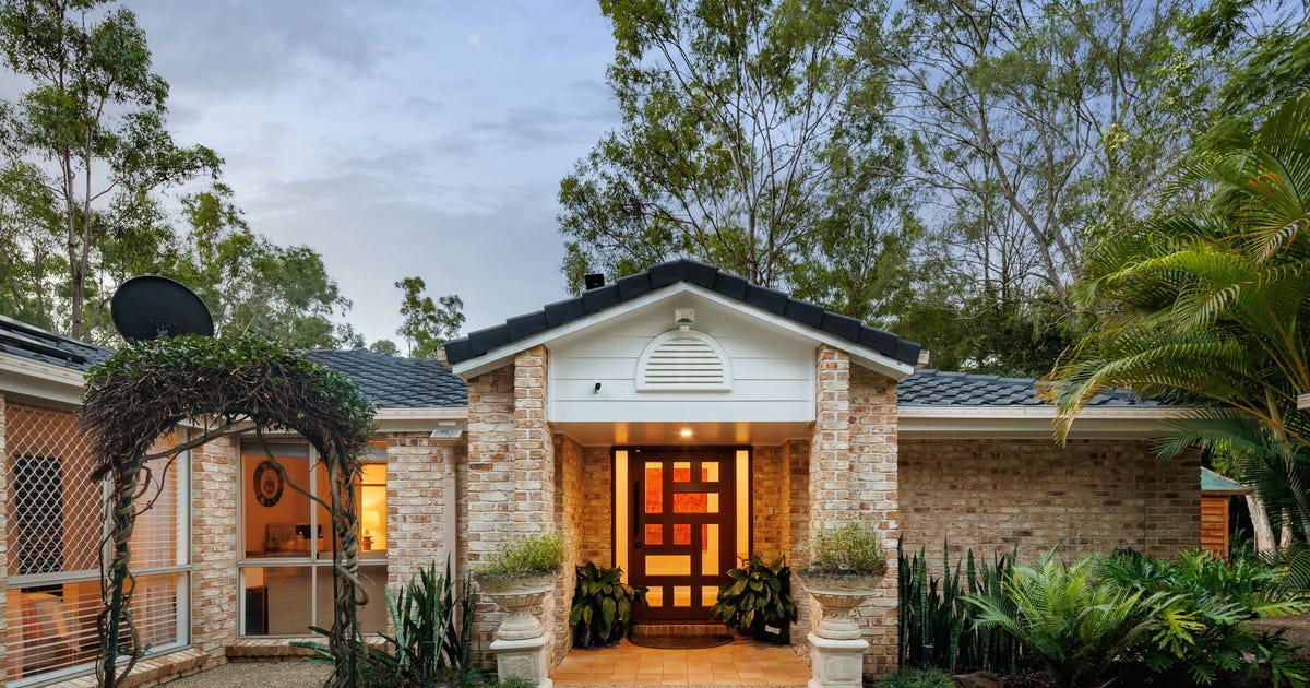 99 Baaring Drive, Karana Downs QLD 4306 - property.com.au