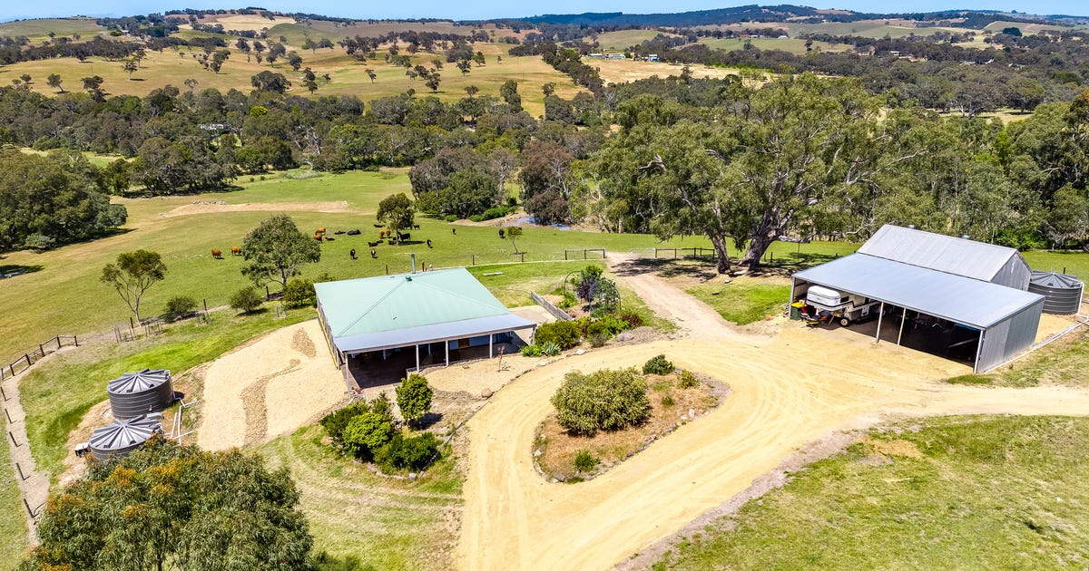 105 James Track, Inman Valley SA 5211