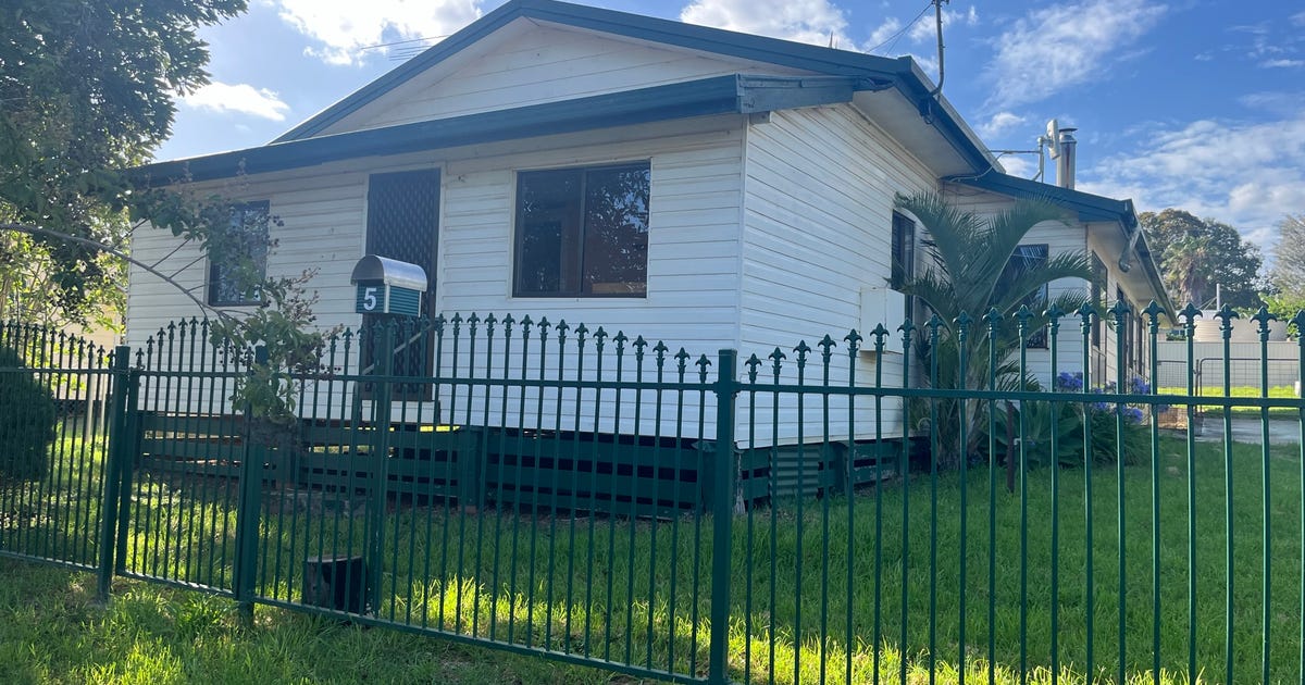 5 Douglas Street, Yarraman QLD 4614