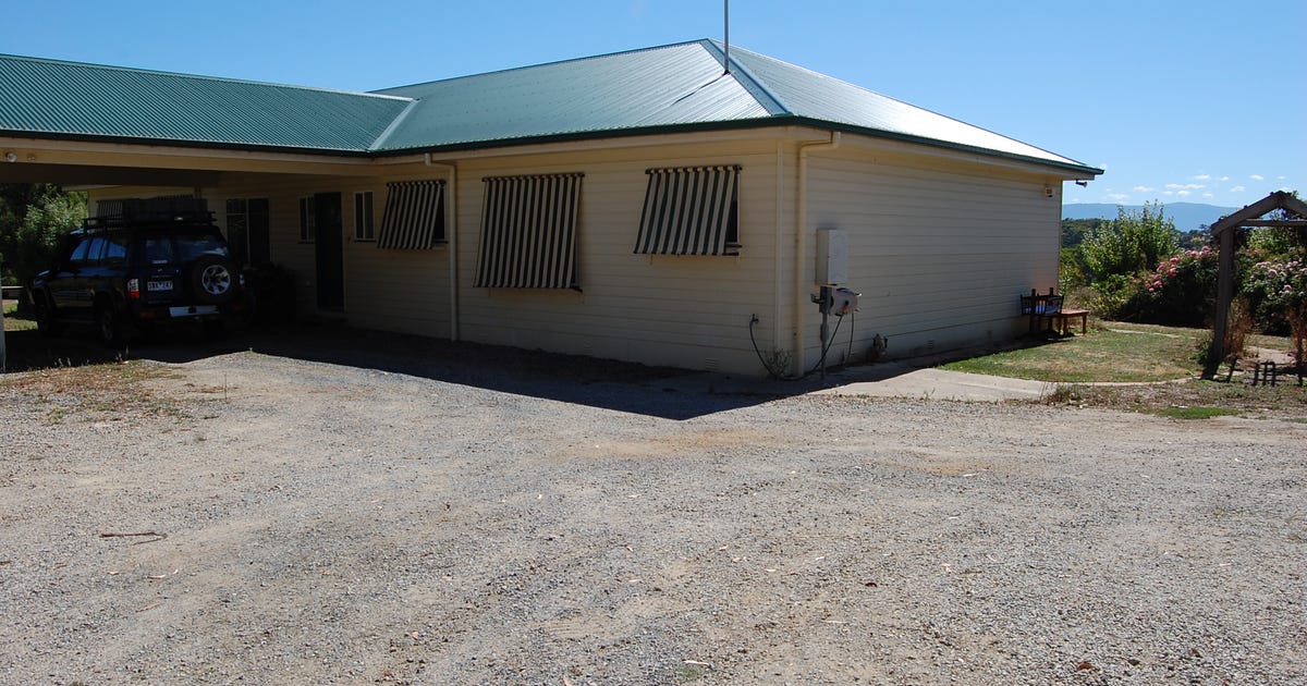 38 Invermay Road, Monbulk VIC 3793 - property.com.au