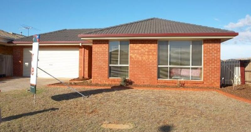 39 Denny Place, Melton South, Property History & Address Research