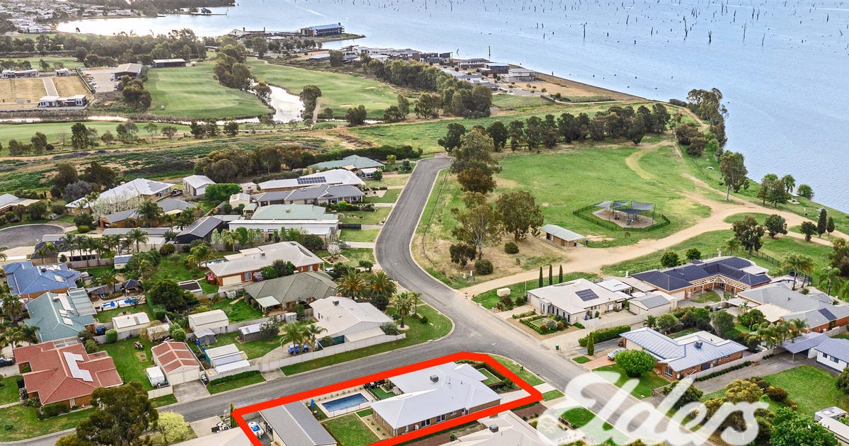 18 Linthorpe Drive, Yarrawonga VIC 3730