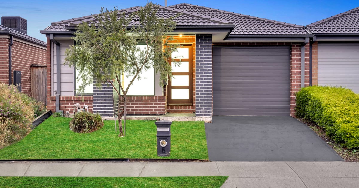 5 Bennerson Street, Point Cook VIC 3030 - property.com.au