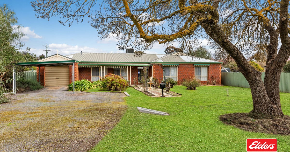 27 Bucknall Street, Carisbrook VIC 3464