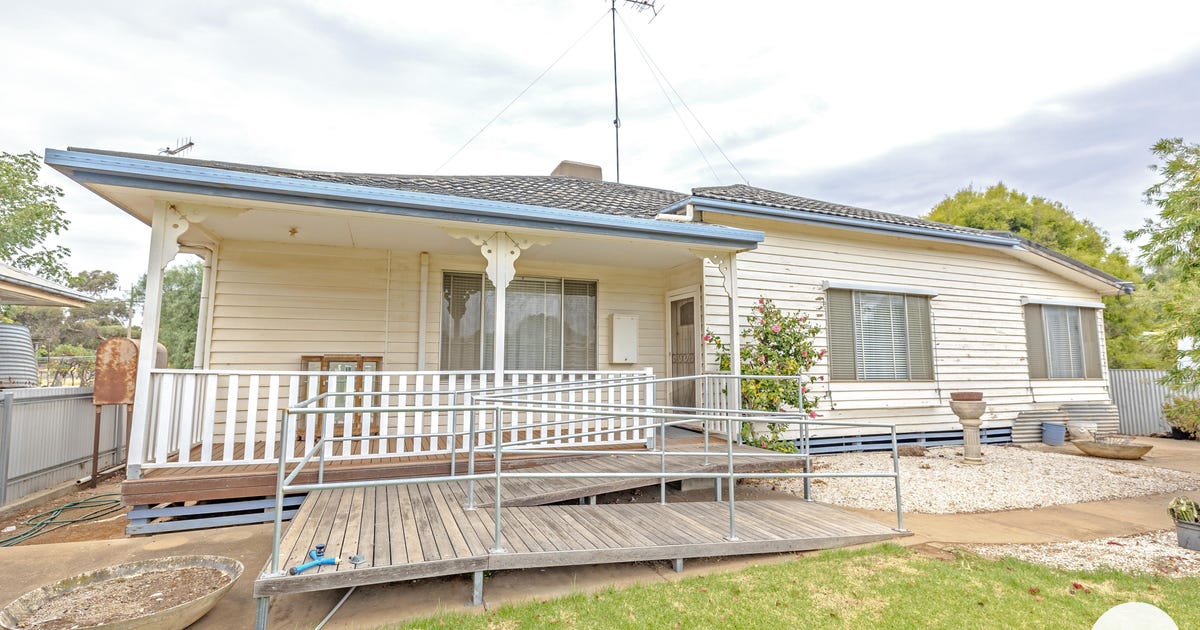 27 Farrell Street, Ouyen VIC 3490