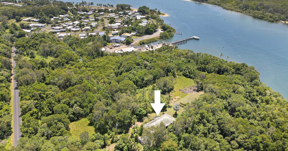 450 Flying Fish Point Road, Coconuts QLD 4860