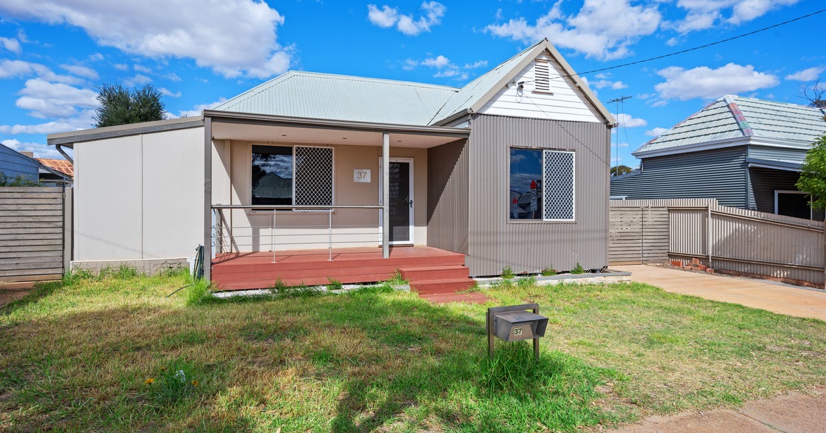 37 Victoria Street, Kalgoorlie WA 6430
