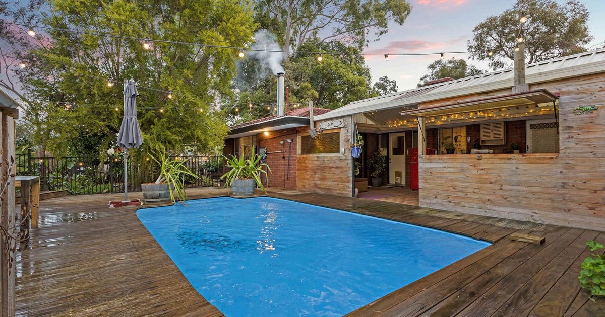 24 Leschenaultia Street, Roleystone WA 6111 - property.com.au