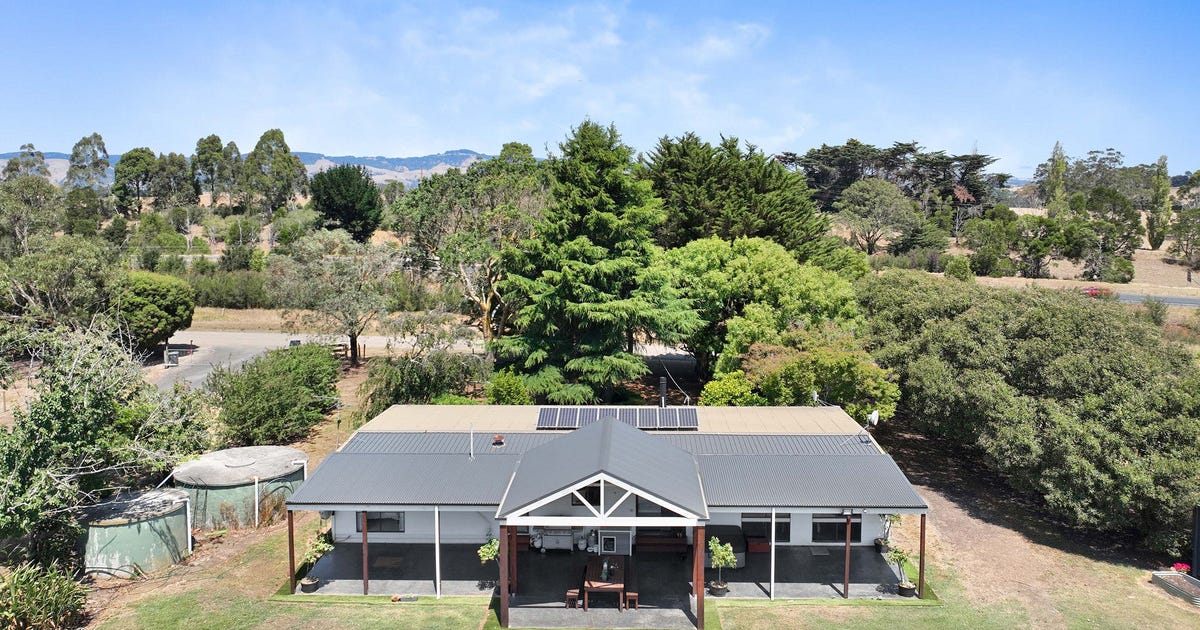 100 Silbys Road, Darnum VIC 3822 - property.com.au