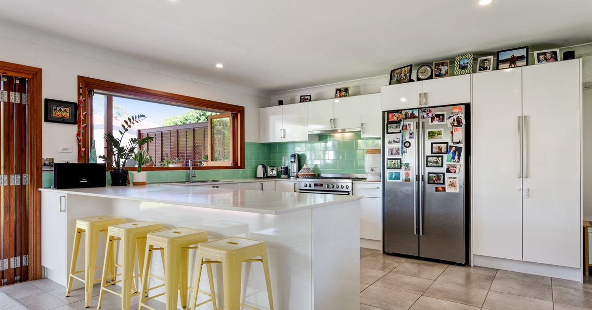 25 Lutana Avenue, Miami QLD 4220 - property.com.au