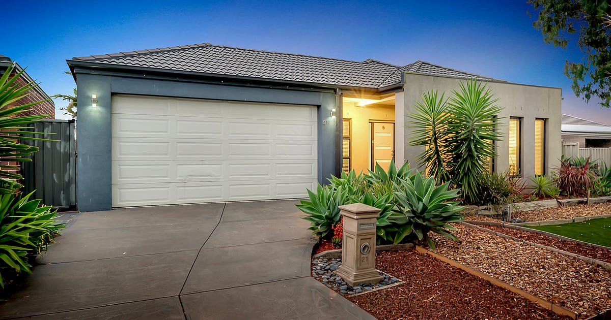 Botanic High Rise 21 Botanic Rise, Craigieburn VIC 3064 - property.com.au