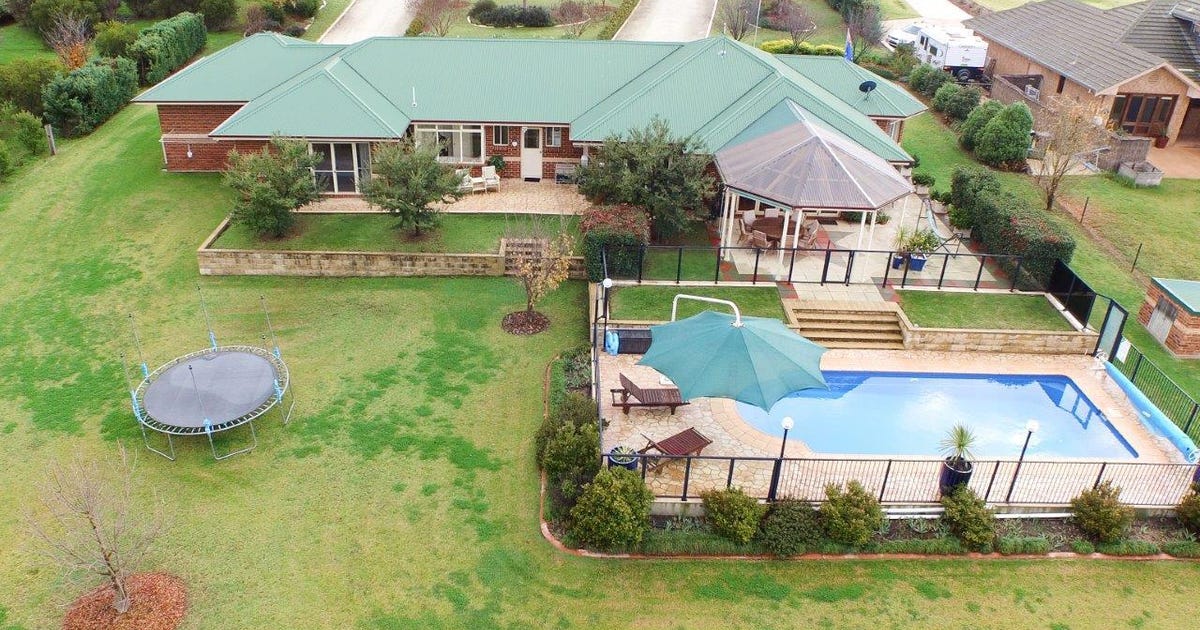 24 Stockmans Drive, Putta Bucca NSW 2850