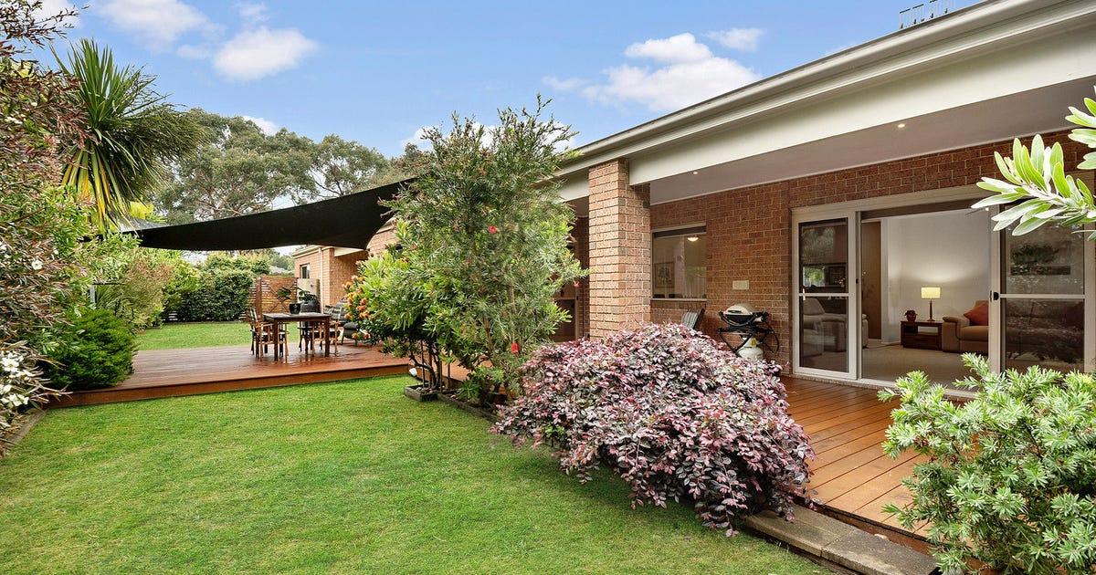 15 Parkedge Circuit, Rosebud VIC 3939