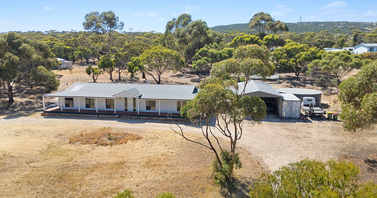 Building 5607 13-21 Bronze Wing Drive, Boston SA 5607 - property.com.au