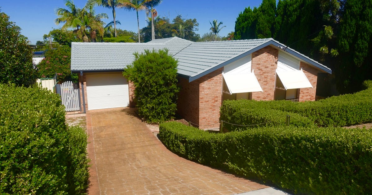 18 Dean Parade, Lemon Tree Passage NSW 2319