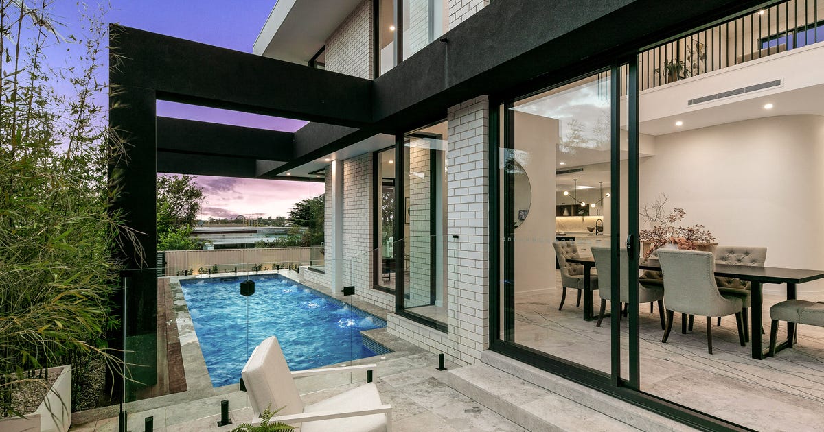 136 Connells Point Road, Connells Point NSW 2221 - property.com.au