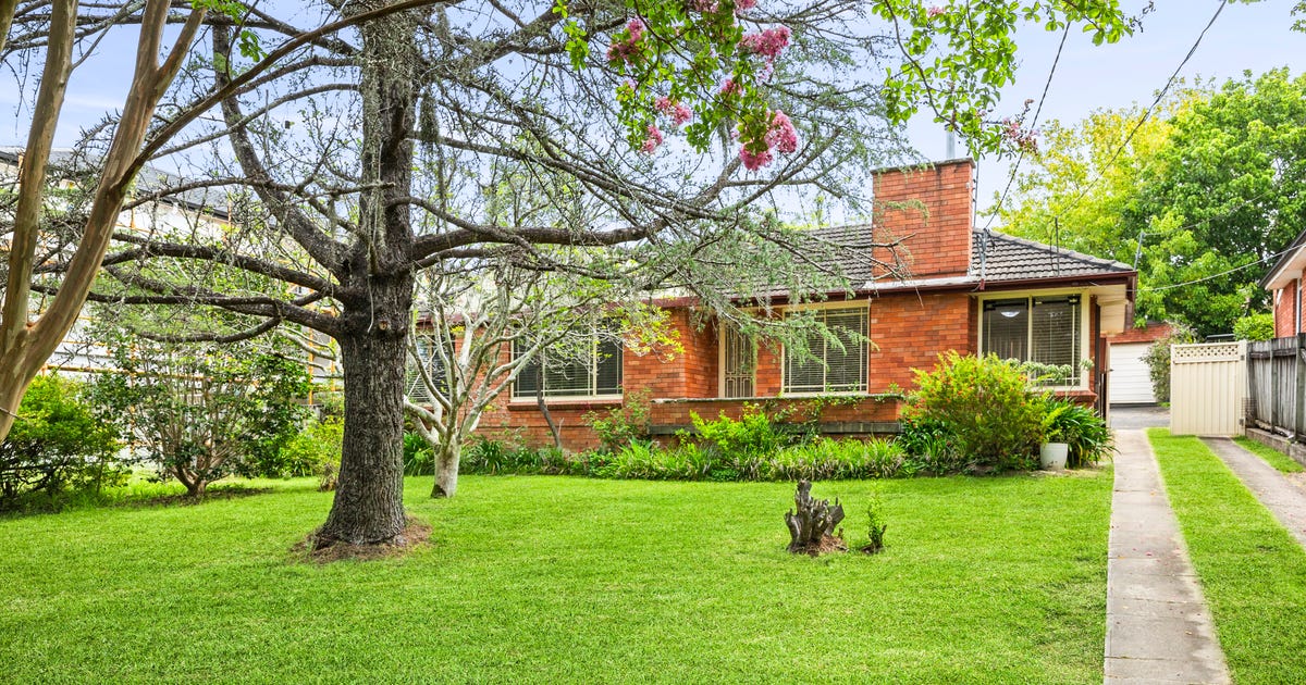 12 Browning Road, North Turramurra NSW 2074