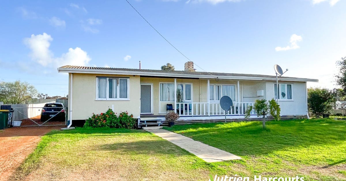 21 House Street, Gnowangerup WA 6335