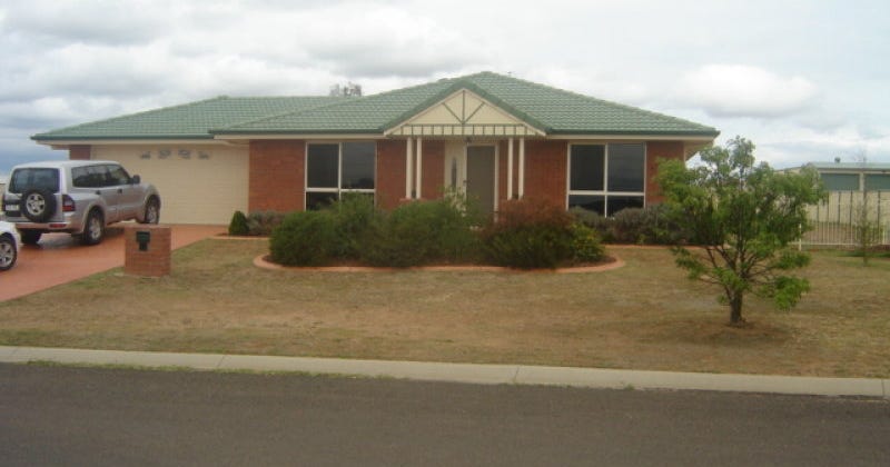 21 Doncaster Drive, Rosenthal Heights QLD 4370 - property.com.au