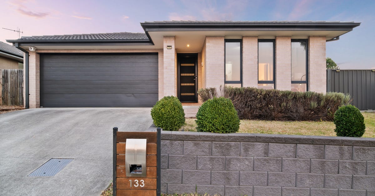 133 Macfarlane Avenue, Macgregor ACT 2615