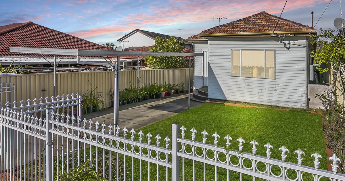 2 Rossiter Street, Granville NSW 2142